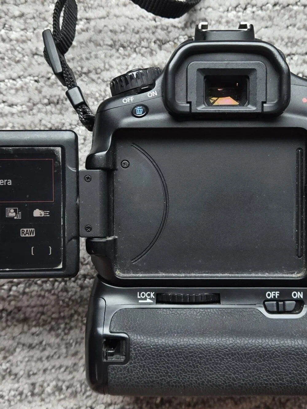 Canon EOS 60D Camera Body with Battery Grip